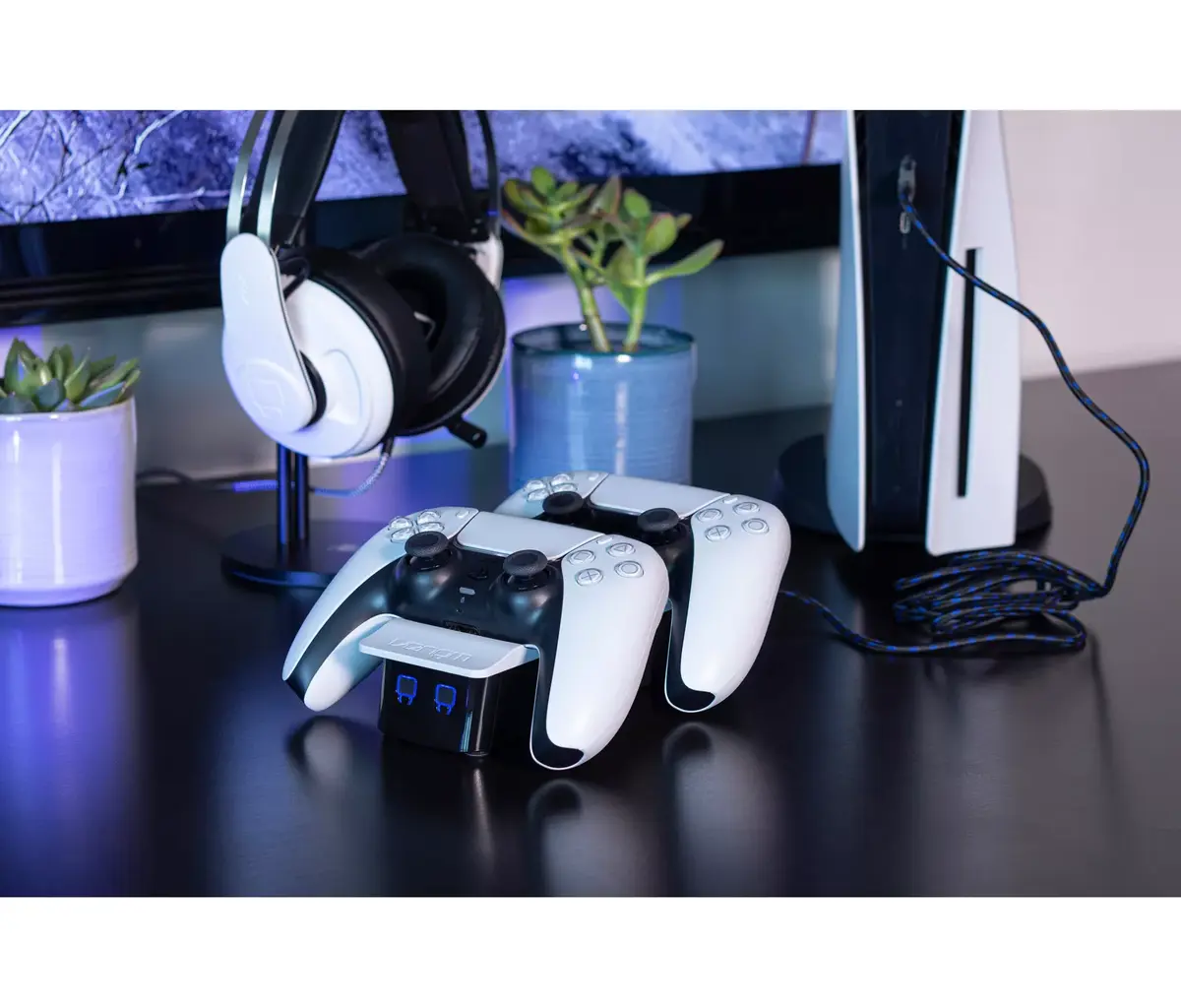 Зарядная станция Venom Twin для PlayStation 5 Photo 7