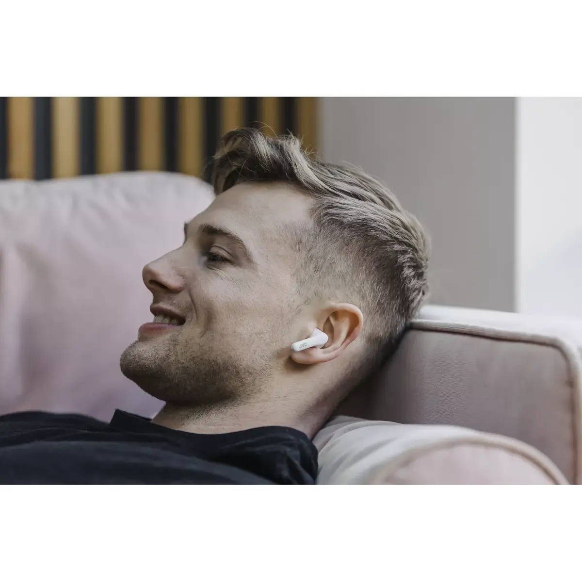 JVC Stix HAA-3TWU true wireless in-ear headset Photo 5