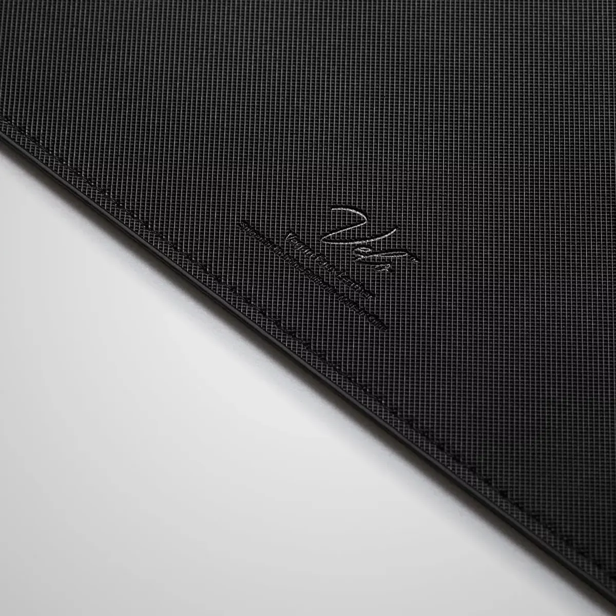 Spigen galda aksesuārs — brūns plāns paliktnis Photo 6