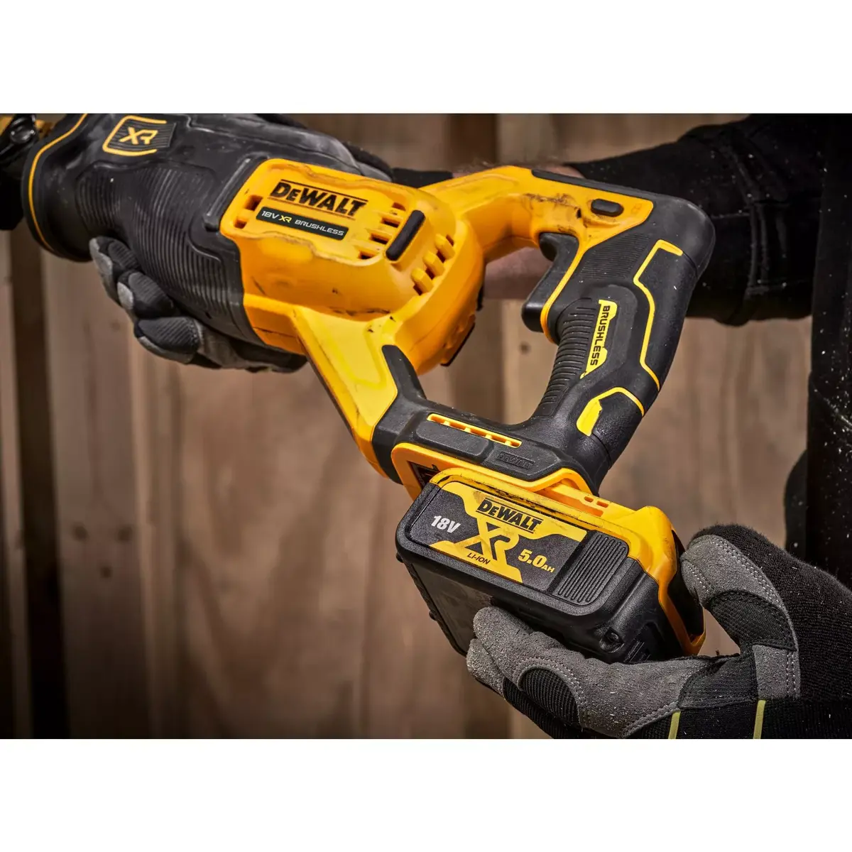 Сабельная пила DeWalt DCS382N-XJ Photo 5