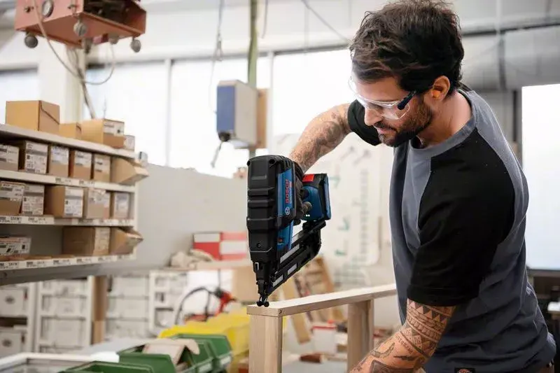 Bosch GNH 18V-64 M Professional Photo 2