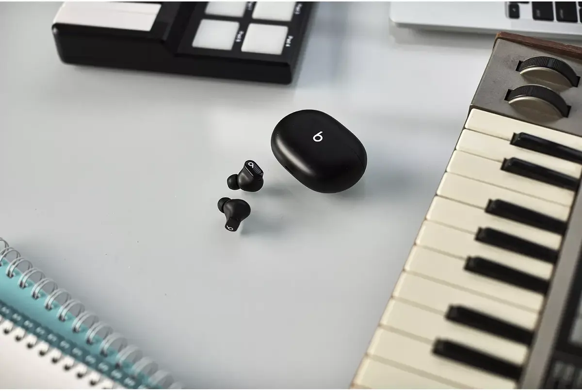 Austiņas Beats by Dr. Dre Studio Buds Photo 8
