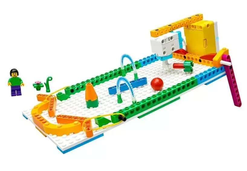 LEGO Education Spike Essential Set A+ 45345 — robotics kit Photo 8