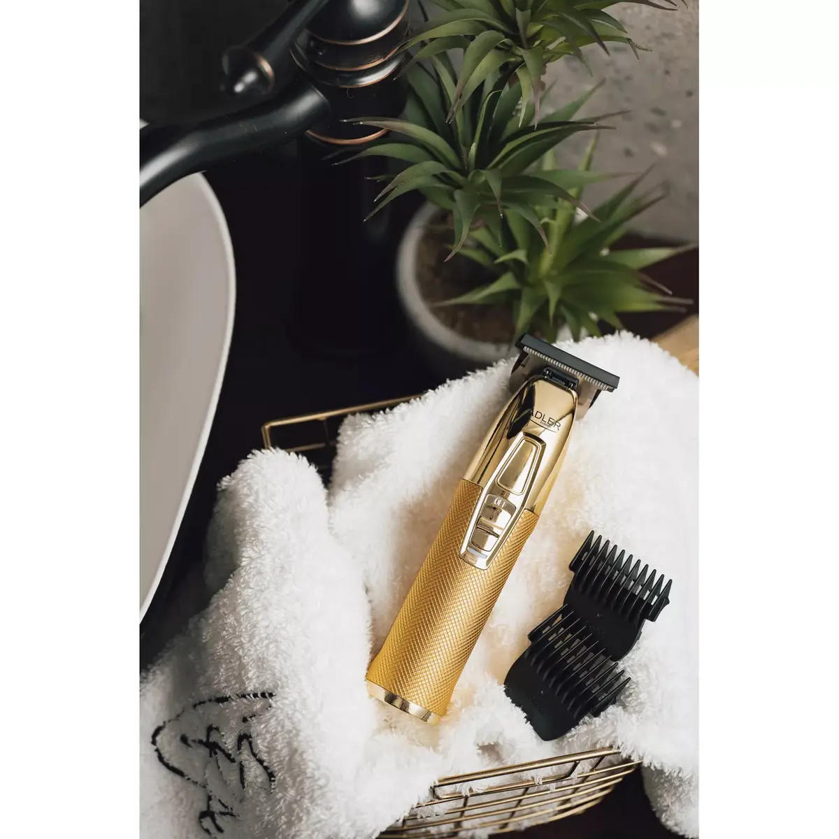 Триммер для бороды Adler AD 2836G Photo 8