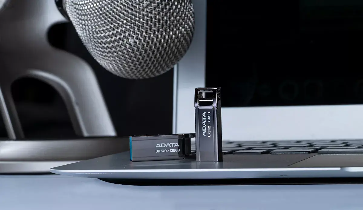USB флеш ADATA UR340 64 ГБ Photo 5