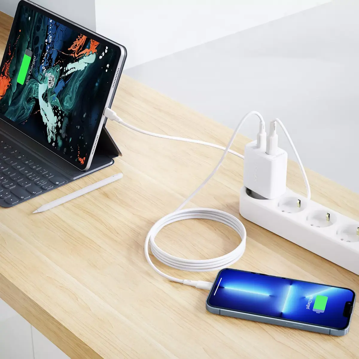 Sienas lādētājs Acefast A25 20W USB‑C/USB‑A Photo 14