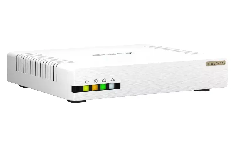 QNAP QHora-321 wired router Photo 4