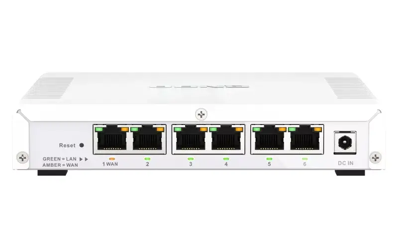 QNAP QHora-321 wired router Photo 6