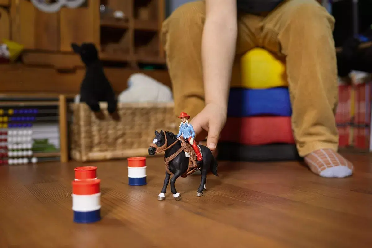 Игрушечная фигурка Schleich FARM WORLD Ковбойка на соревнованиях Photo 3