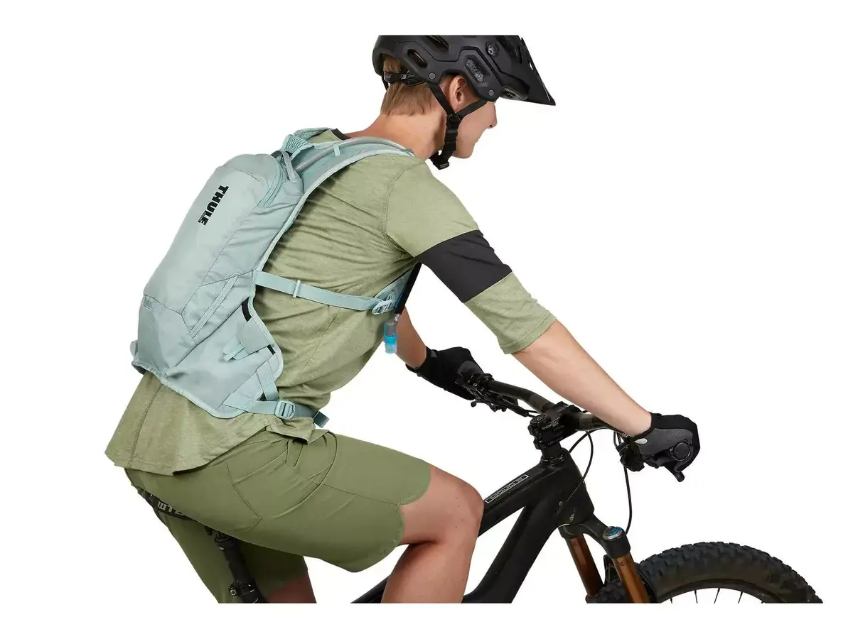 Питьевая система Thule 4157 Vital 3L Women's Photo 7