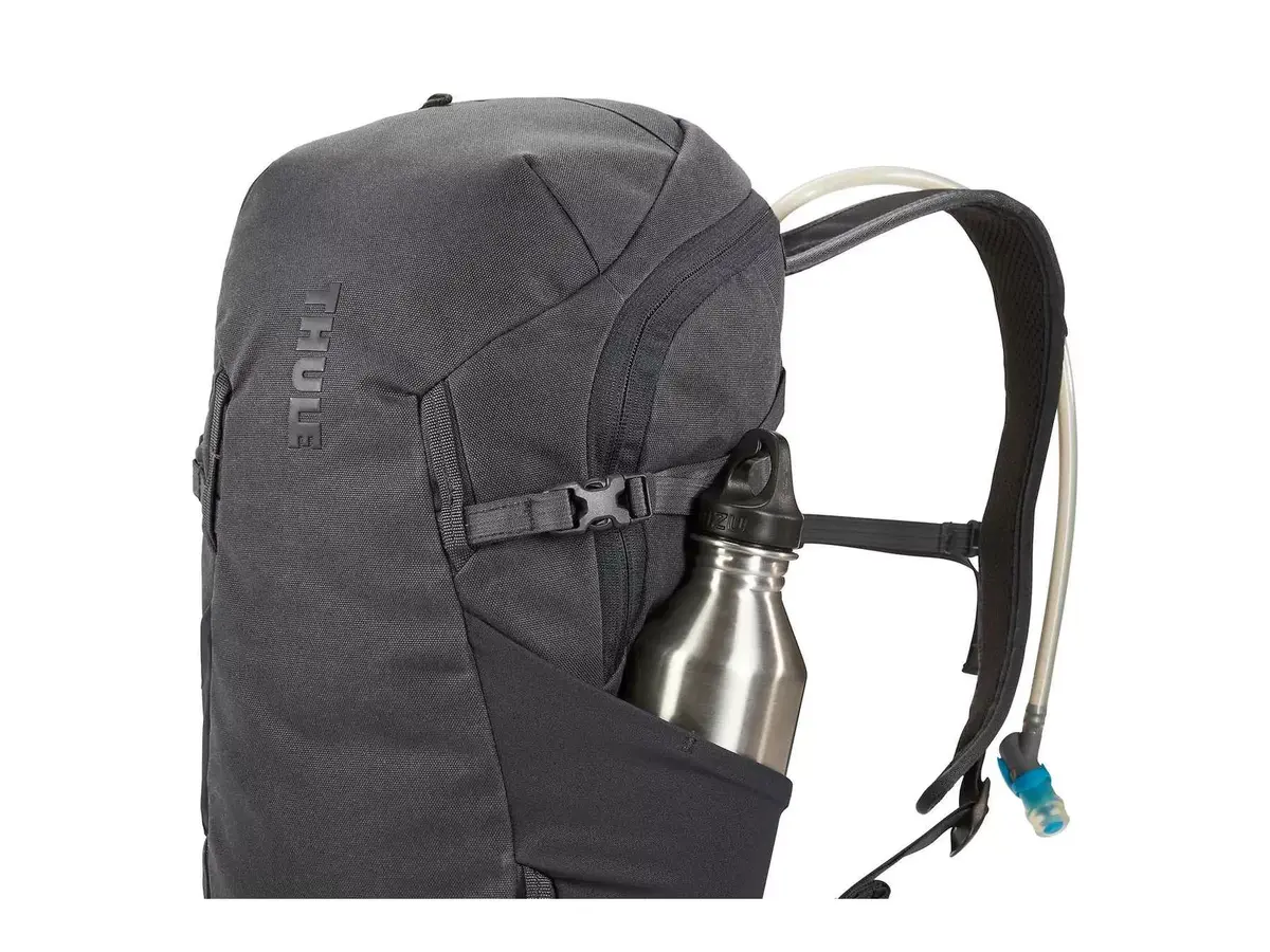 Thule AllTrail X 15L Nutria hiking backpack Photo 10
