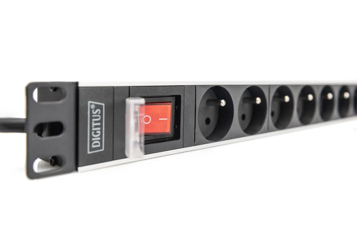 Сетевой фильтр DIGITUS DN-95402-1-FR на 8 розеток Photo 5