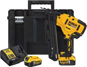 Naileris DeWalt DCN650P2-QW 18V, 15GA, komplekts ar 2×5,0Ah akumulatoriem