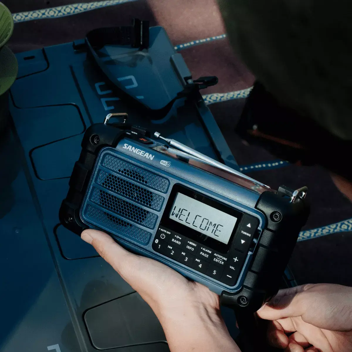 Портативное радио Sangean MMR-99 DAB Photo 6