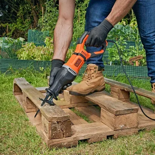 Пила маятниковая Black & Decker BES301 Photo 6