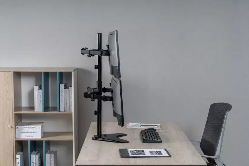 Quad Monitor Tabletop Stand Equip 17"-32" Photo 7