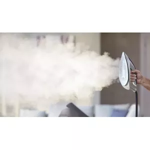 Ultra-powerful steam for crease removal