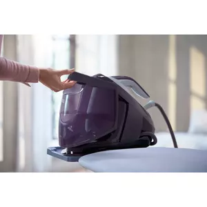 1.8 L detachable water tank for easy refilling