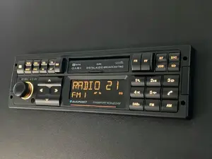 Car radio BLAUPUNKT Frankfurt RCM 82 4x50W Bluetooth – single-DIN, 4 × 50 W output, Bluetooth connectivity