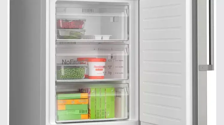 Bosch Serie 4 KGN367ICT fridge-freezer Photo 7