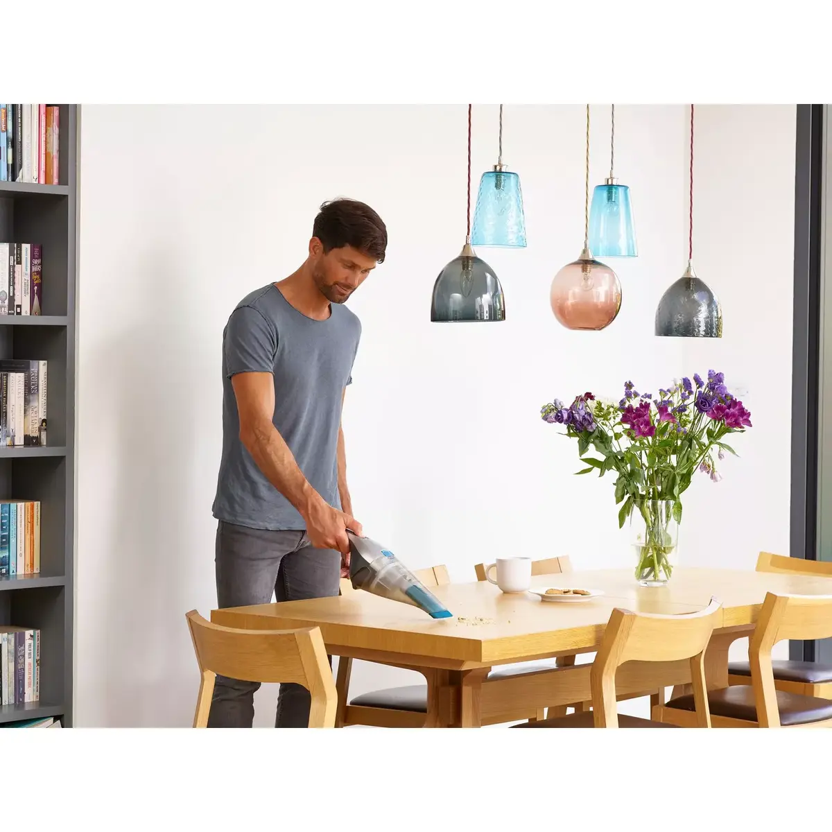 Ручной пылесос Black & Decker NVC215WA-QW Photo 9