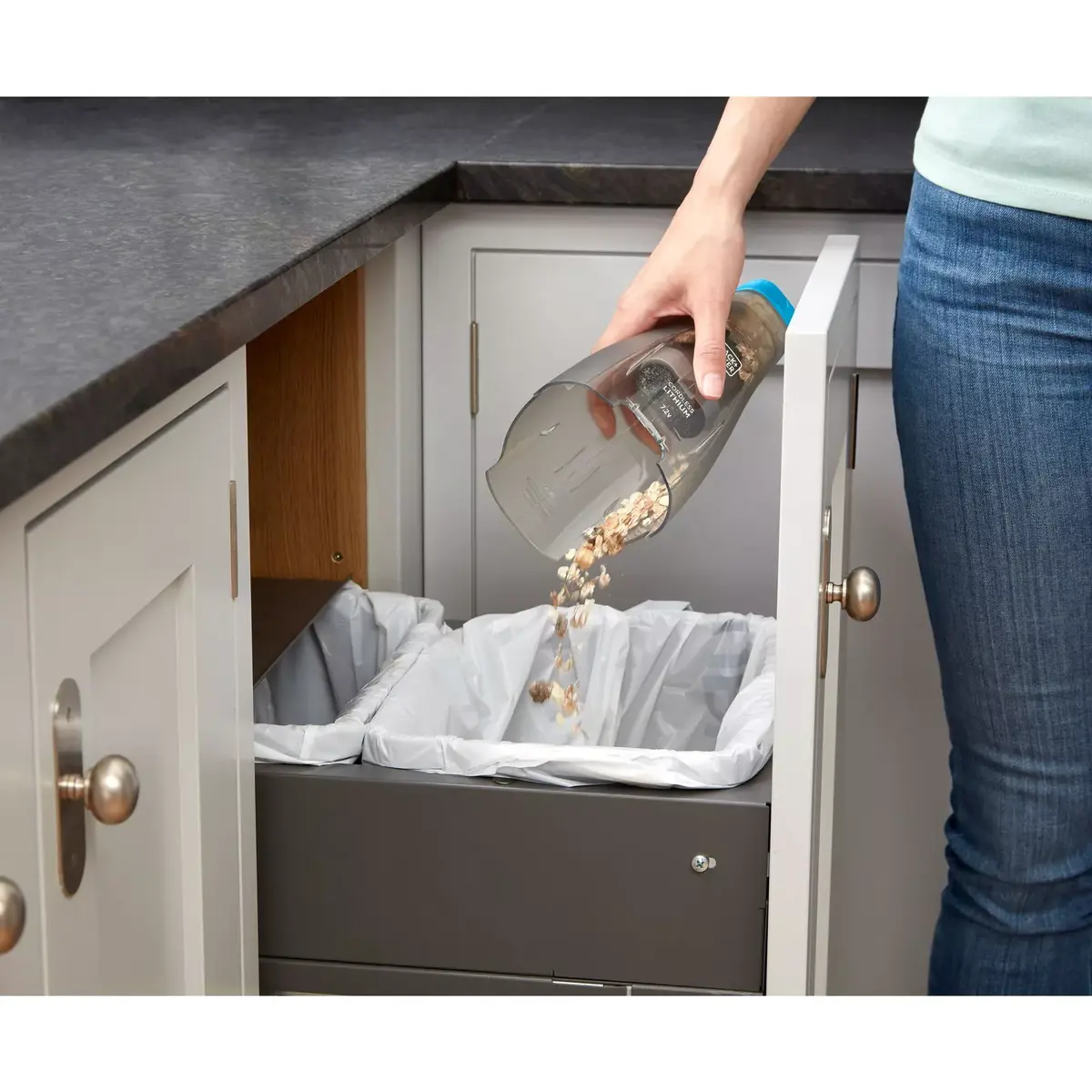 Ручной пылесос Black & Decker NVC215WA-QW Photo 14