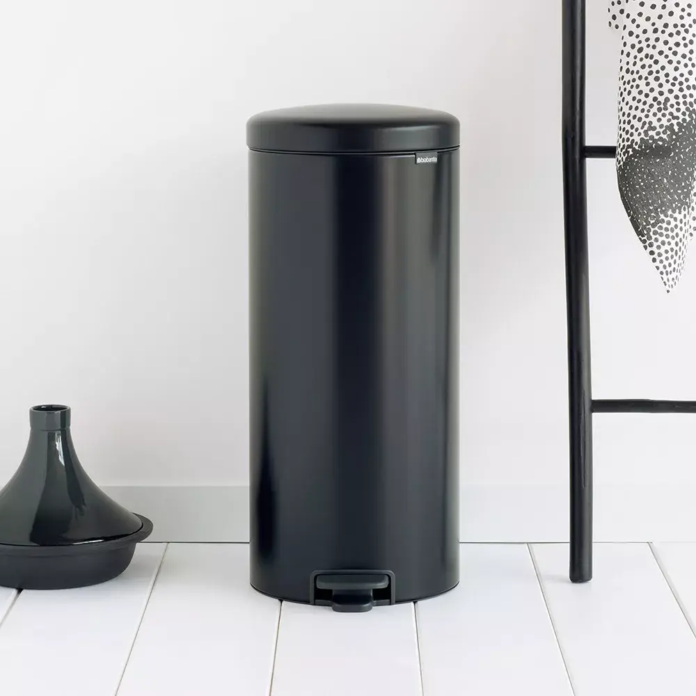 Pedal Bin Brabantia newIcon Round Black Photo 3