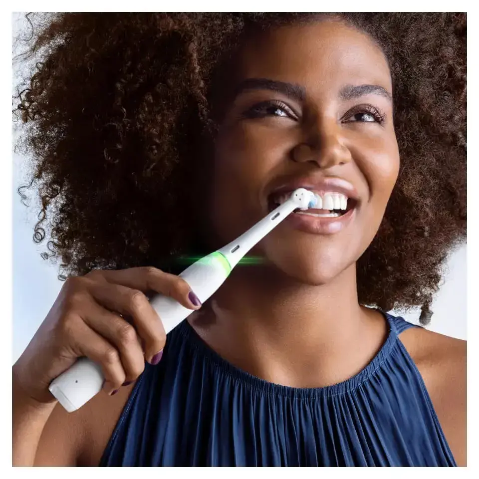 Rotējošā zobu birste Oral-B iO Series 4 Quite Photo 4