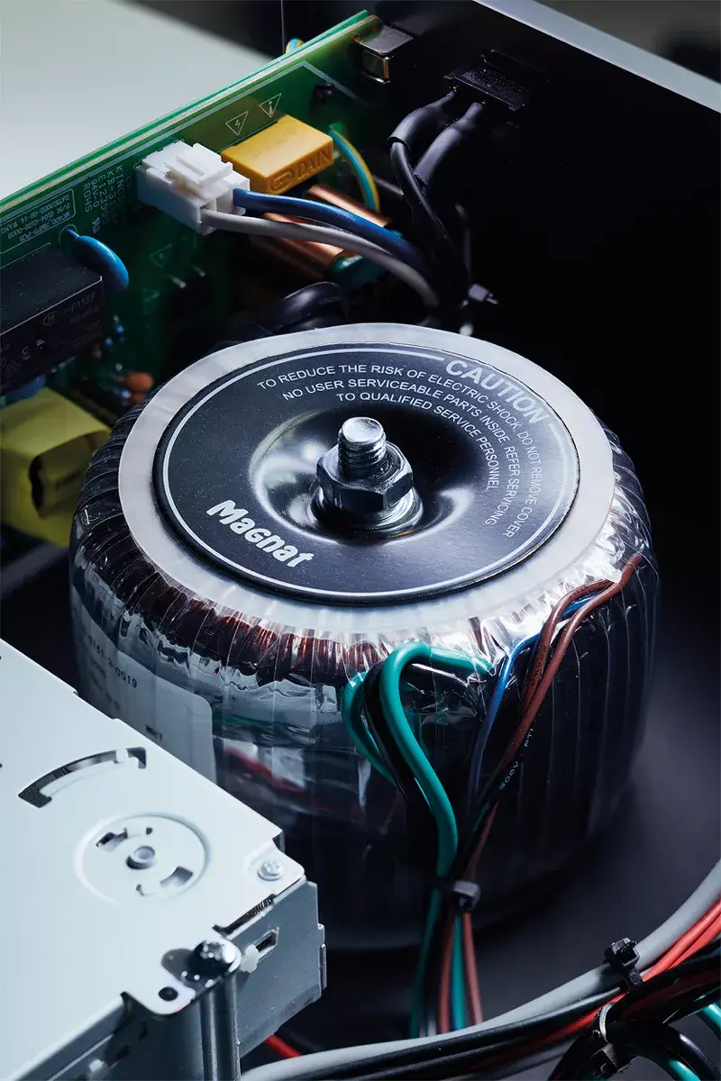 Magnat MC 400 стереоресивер Photo 8