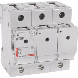 Legrand drošinātāja atvienotājs 3‑polu 6 A D01 R303 (606702)