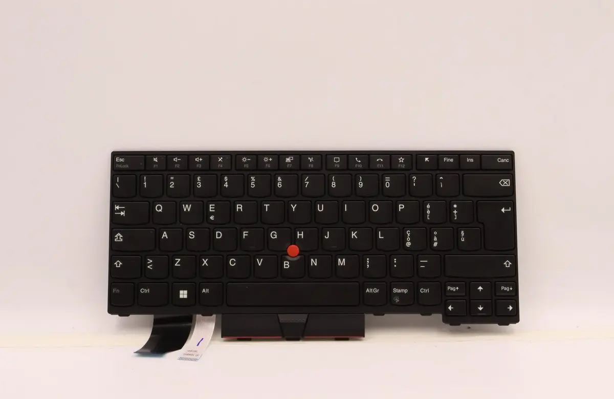 Portatīvais dators Lenovo 5N20W67704 15.6