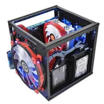 Компьютерный корпус Thermaltake Core V1 Photo 15