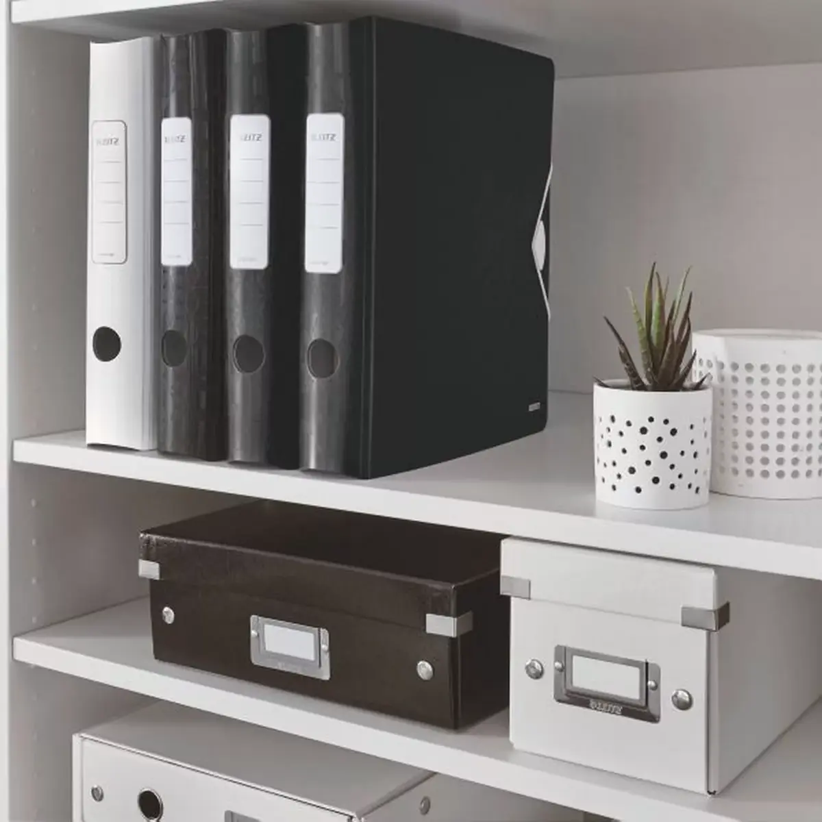 LEITZ ring binder 11070095 A4 Photo 3