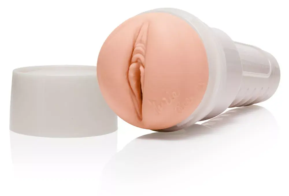 Masturbator Fleshlight Kenzie Reeves Creampuff Photo 2