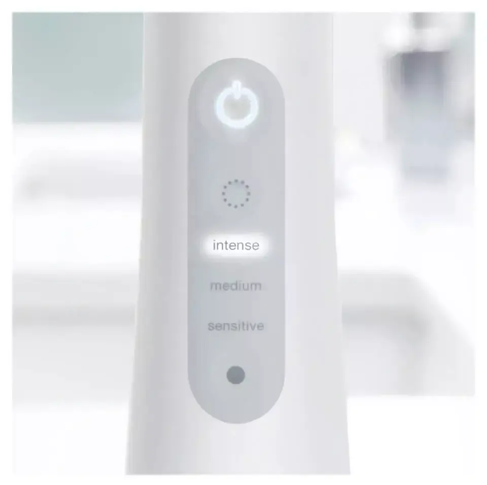 Ирригатор Oral-B AquaCare 6 Pro-Expert Photo 6