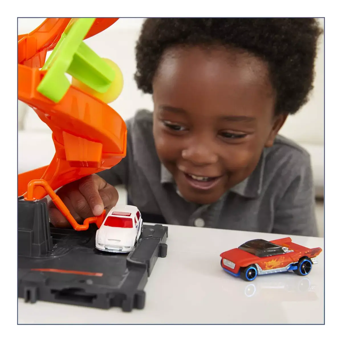 Transporta un trases komplekts Hot Wheels City Mega Tower Car Wash Photo 6