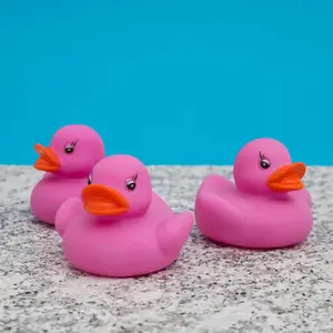 Игрушка для ванны резиновая уточка ThumbsUp 1001800 с LED-подсветкой, розовая