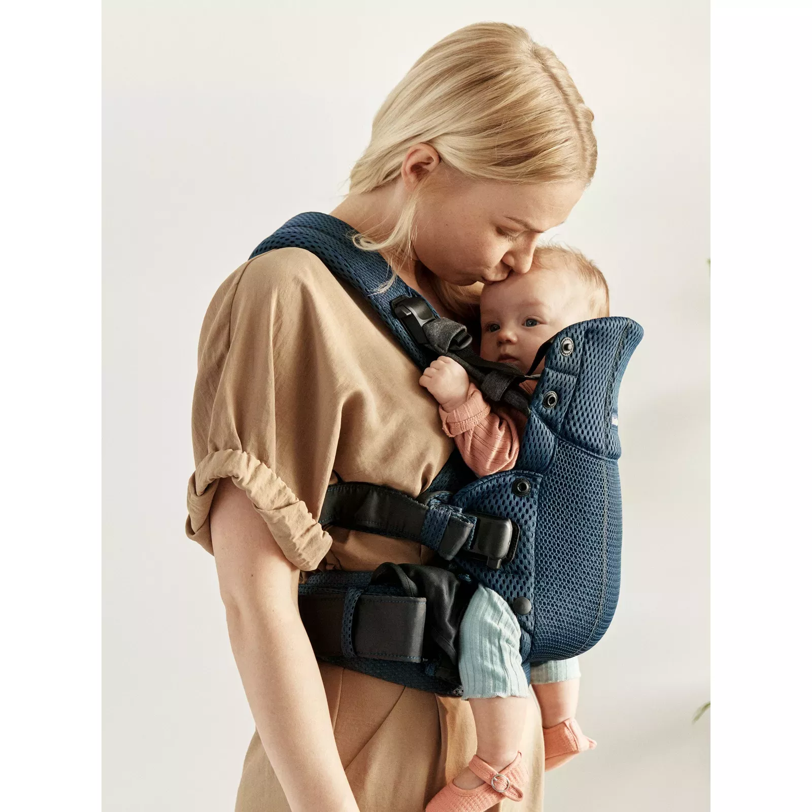 Lv baby carrier online