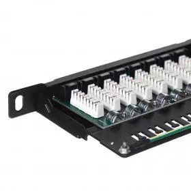 NETRACK 104-11 24-port RJ-45 0.5U patch panel Photo 4