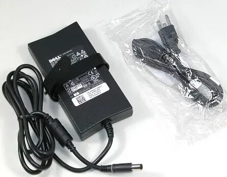 Klēpjdatora strāvas adapteris Dell PA-4E JU012