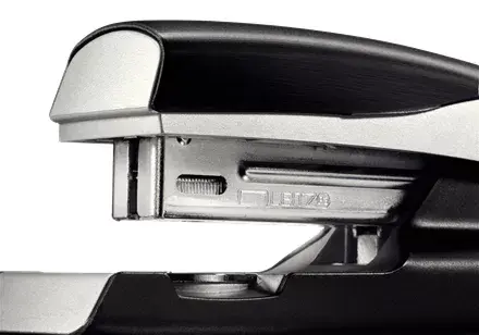 LEITZ NeXXt 5562 skavotājs — 30 lapas, melns/sudrabs Photo 2