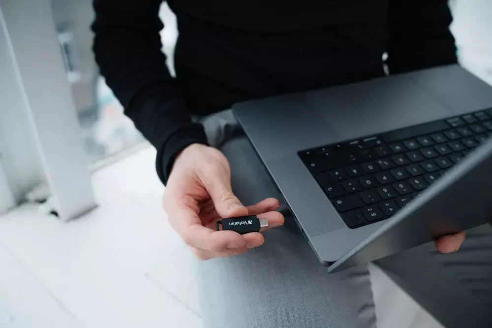 USB флеш-память Verbatim 64 ГБ Store 'n' Go Photo 11