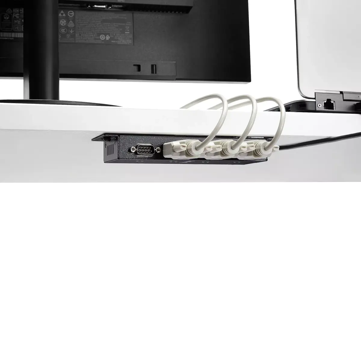 StarTech 4-Port USB to DB9 RS232 Serial Adapter Hub ICUSB2324I Photo 3