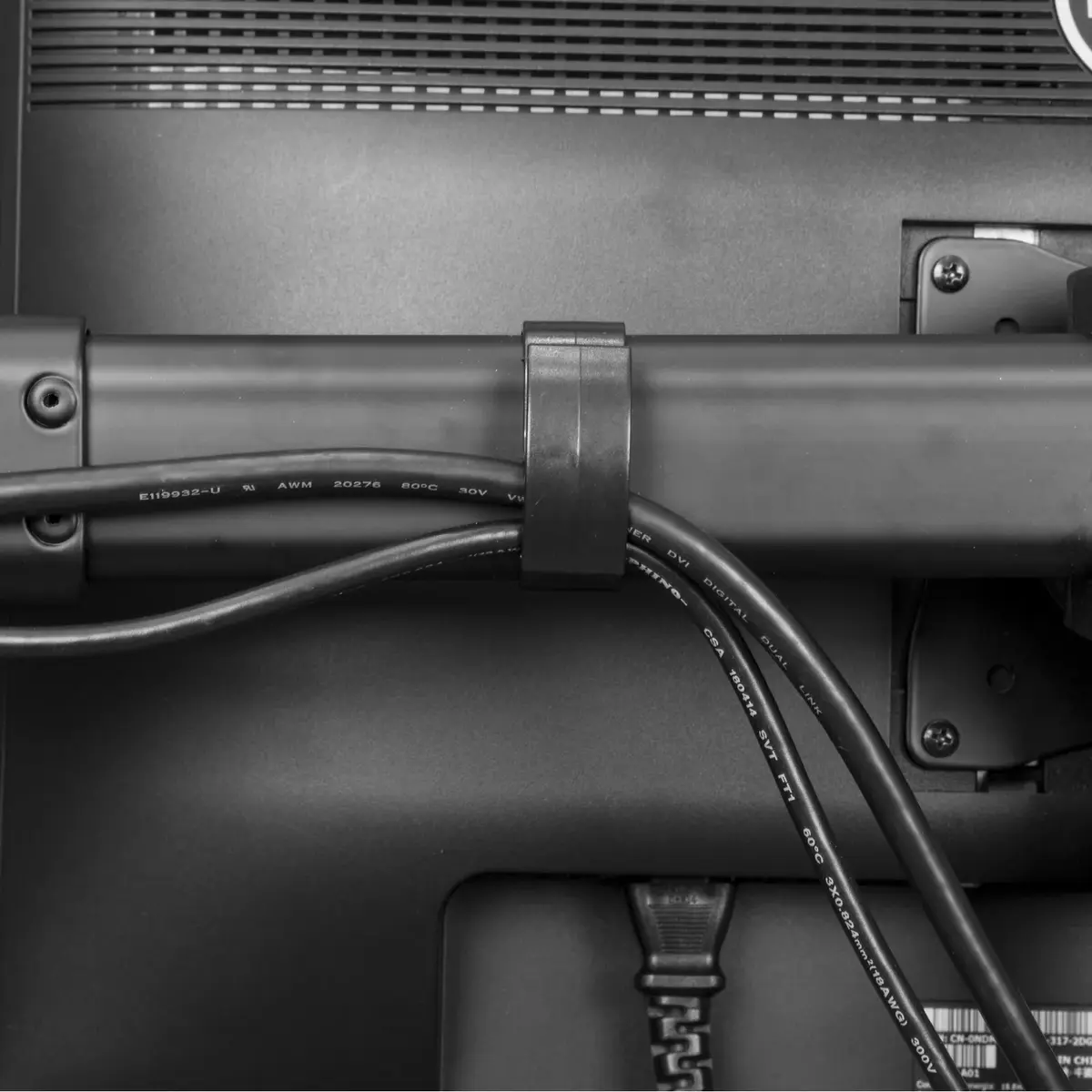 Desk Mount Triple Monitor Arm StarTech ARMTRIO Photo 6