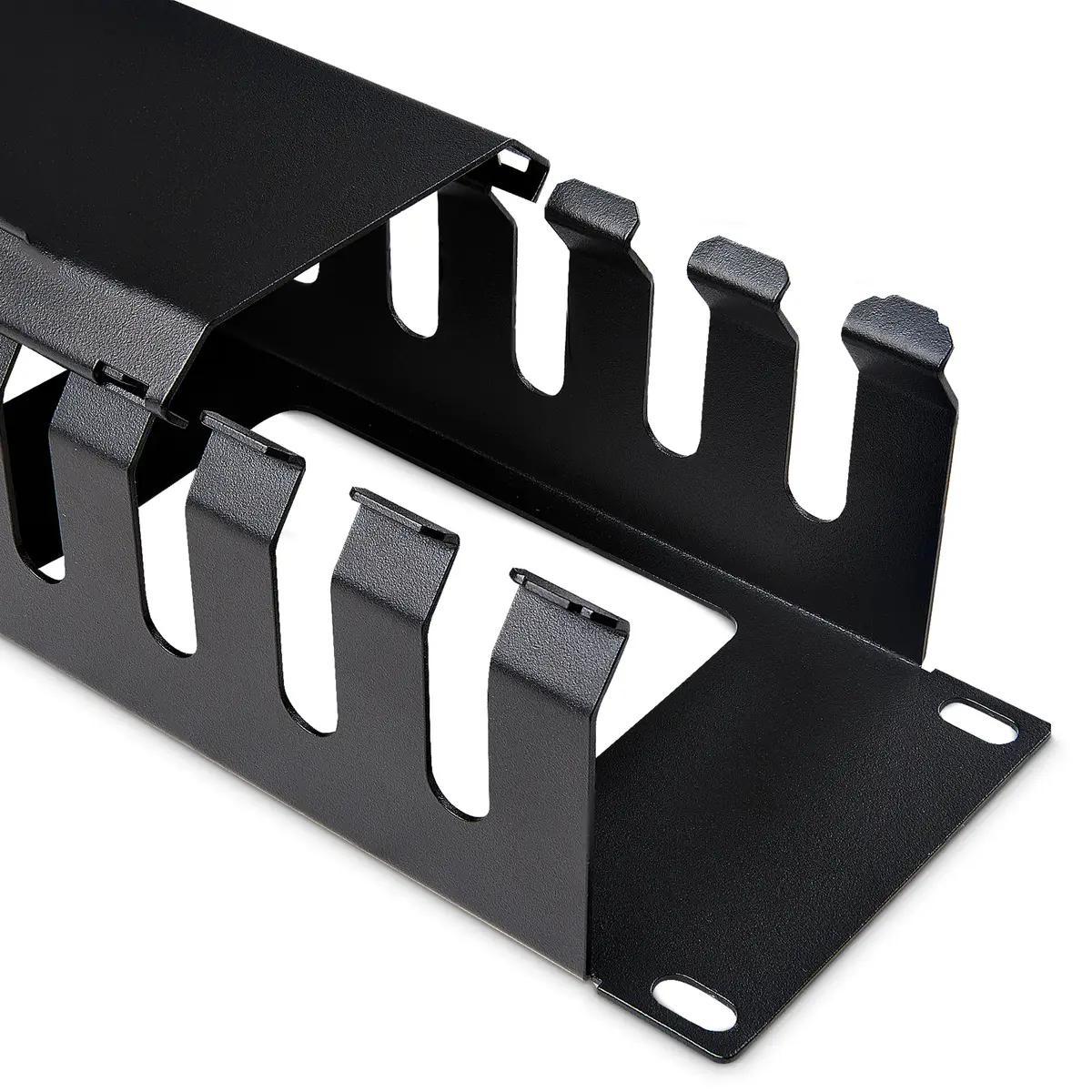 StarTech CMDUCT2U 2U Server Rack Cable Management Panel Photo 14