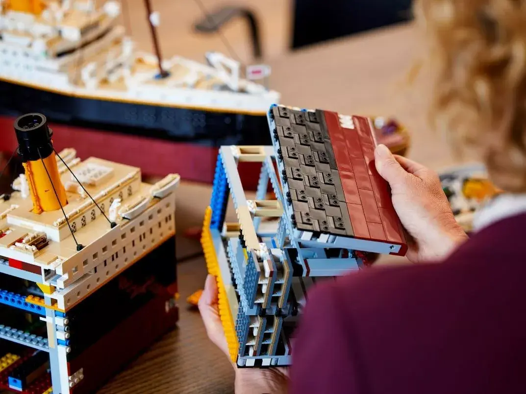 LEGO ICONS 10294 Titanic — 9,090 pcs model Photo 8