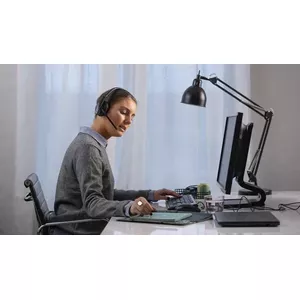 Enjoy flexible connectivity and great audio