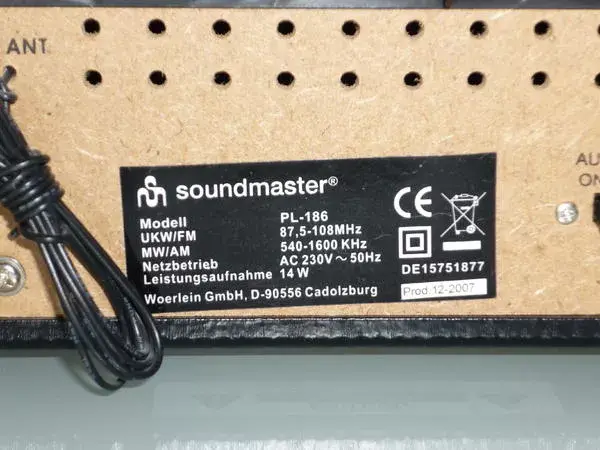 Soundmaster PL 186 tabletop radio Photo 3