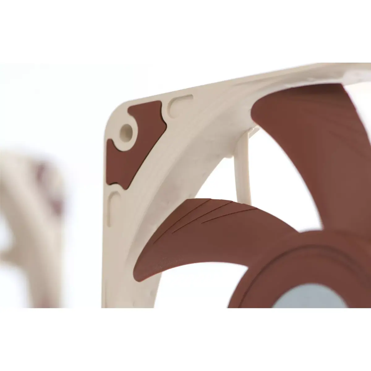 Noctua NF-A12x15 FLX 120 мм вентилятор Photo 6