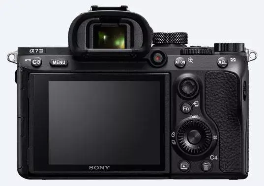 Bezspoguļa kamera Sony α 7 III Photo 4